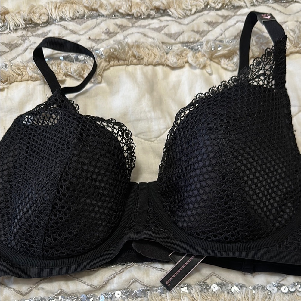 VS black plunge padded bra 38D